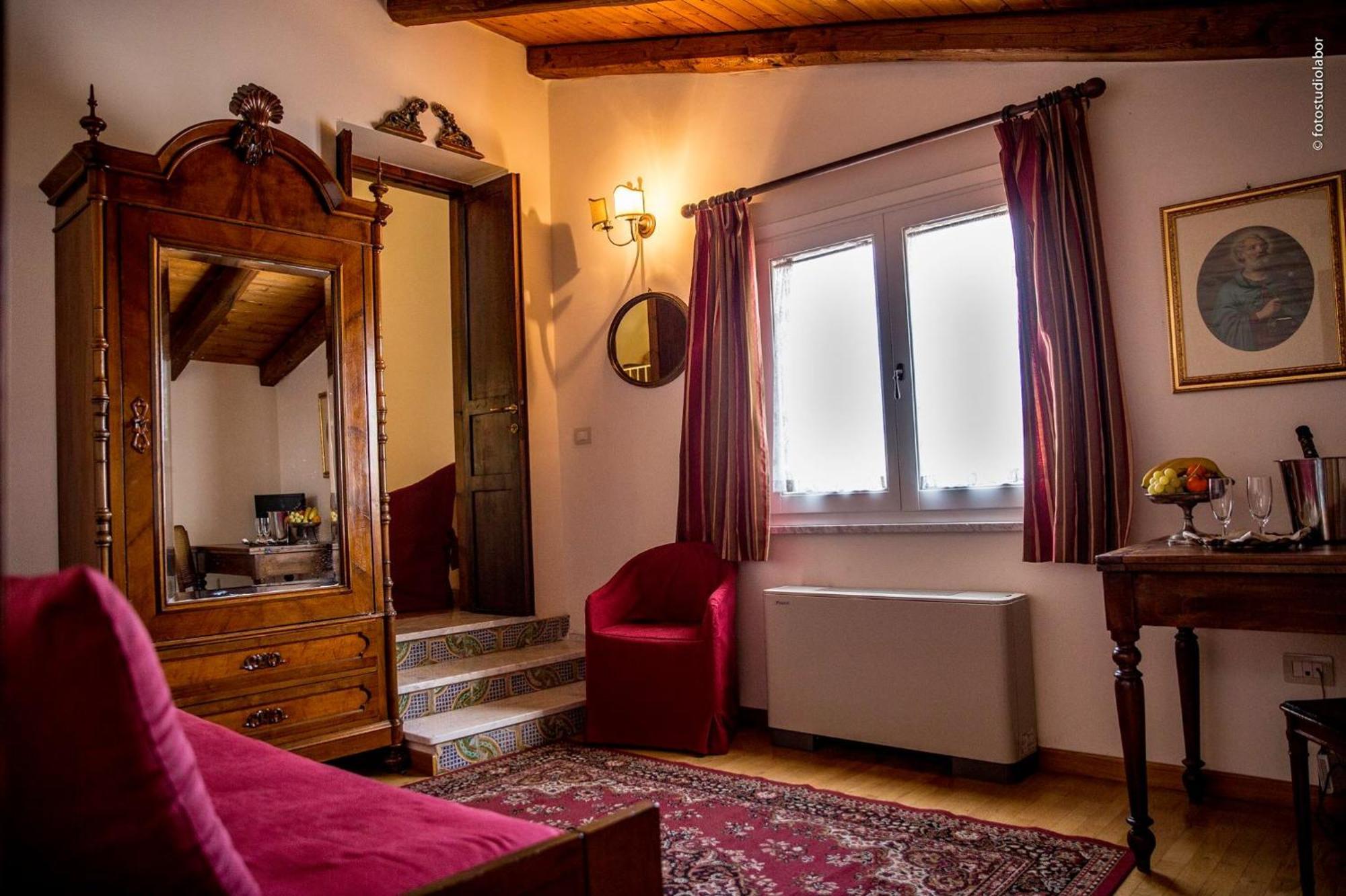 Corte Cristina & Suites Quartucciu Exteriör bild